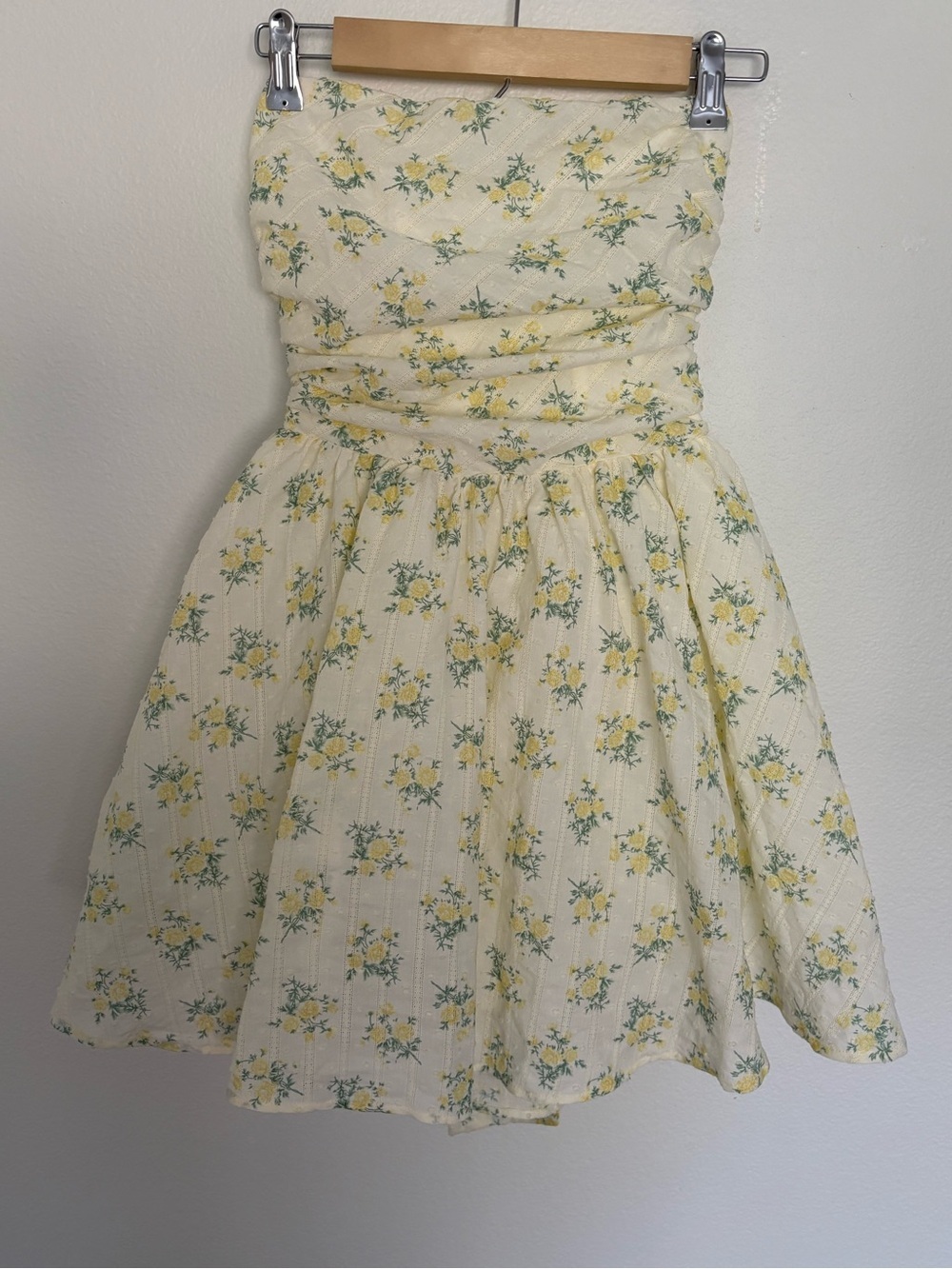 Windsor Sunny Chic Floral Strapless Skater Dress Size Small